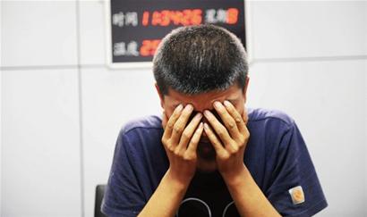 濟南大學生被黑中介高薪誘騙至青島 雨夜流落街頭