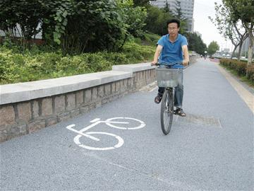 海爾路自行車(chē)道開(kāi)通一月 明年將騎車(chē)進(jìn)嶗山