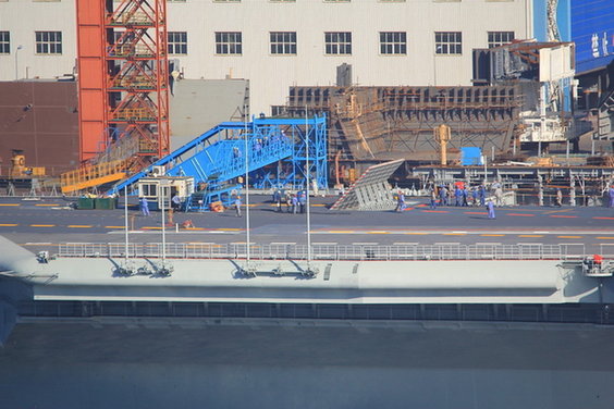 中國(guó)航母平臺(tái)交付海軍舷號(hào)16號(hào)艦 將出港入役