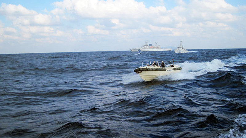 青島人駕青島號(hào)抵釣魚島海域 遭日艦機(jī)包夾