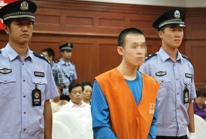 哈醫(yī)大殺醫(yī)案一審宣判 17歲被告獲無期徒刑