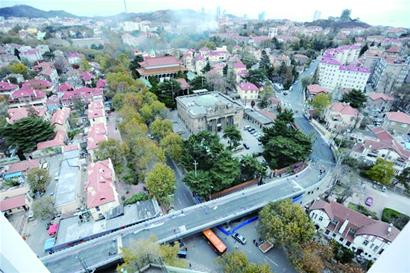 青島大學路跨線橋今起恢復通車 萊陽路恢復單行