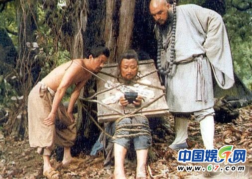 “四爺”吳奇隆昔日軍裝照曝光 圖揭眾星珍藏舊照