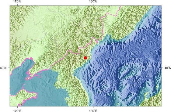 這張來自中國地震局網(wǎng)站的地圖標(biāo)出了北京時(shí)間2月12日10時(shí)57分朝鮮發(fā)生地震的位置。 新華社發(fā)（中國地震局）