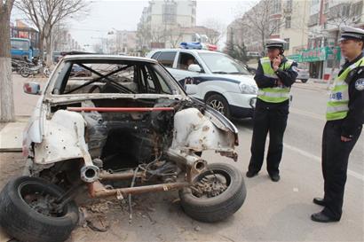 身價百萬車老賴霸道 坐等青島車牌限號升值