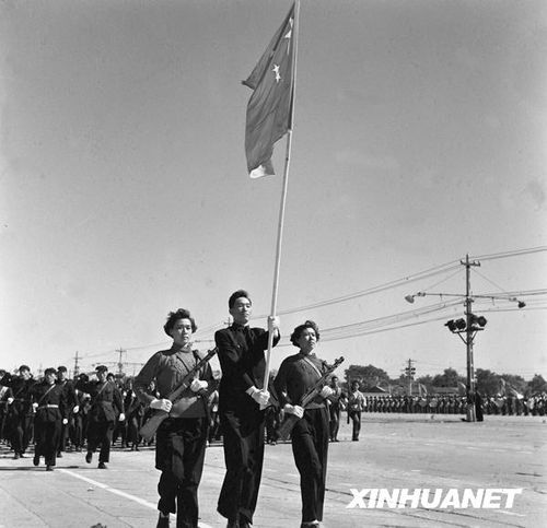 1958年國(guó)慶閱兵 民兵方隊(duì)規(guī)模空前