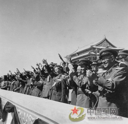 1952年國慶3周年閱兵(組圖)