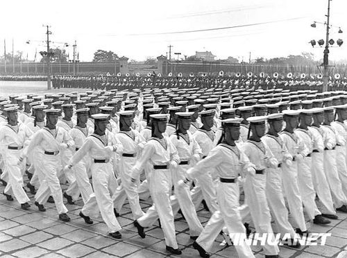 1953年國慶閱兵 人民軍隊正規(guī)化建設的成果展示