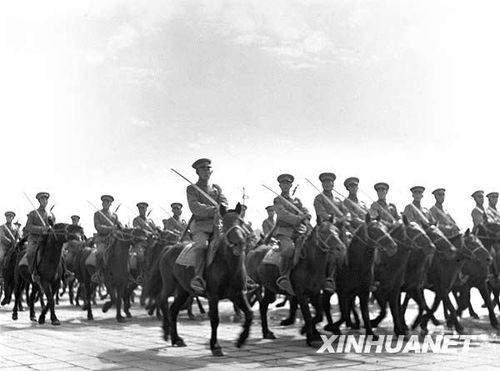 1953年國慶閱兵 人民軍隊正規(guī)化建設(shè)的成果展示