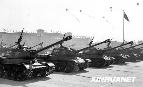 1959年國(guó)慶 逢十大閱兵盛況空前(組圖)