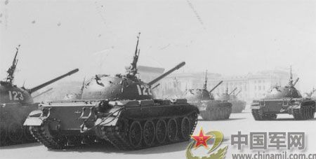 1959年國(guó)慶 逢十大閱兵盛況空前(組圖)