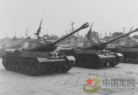 1955年國慶：實行軍銜制 換裝大閱兵