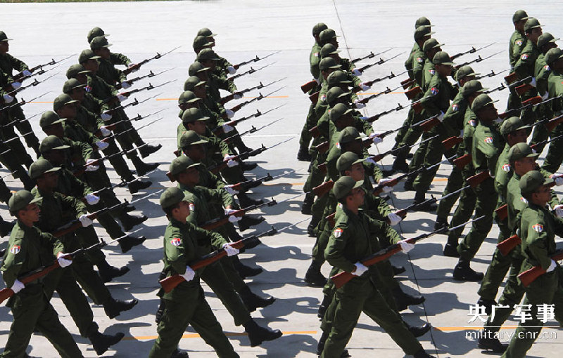 走進(jìn)抗戰(zhàn)閱兵外軍方隊營地 拍遍17國外軍訓(xùn)練