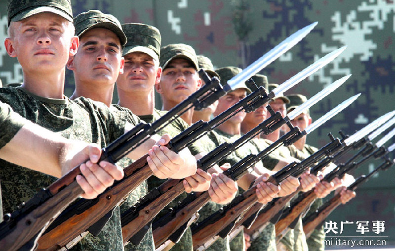 走進(jìn)抗戰(zhàn)閱兵外軍方隊營地 拍遍17國外軍訓(xùn)練